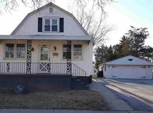 916 E 8th St, Monroe, MI 48161