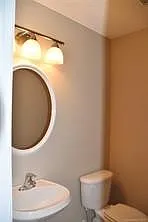 2038 Dunsmore Ln — Photo 10