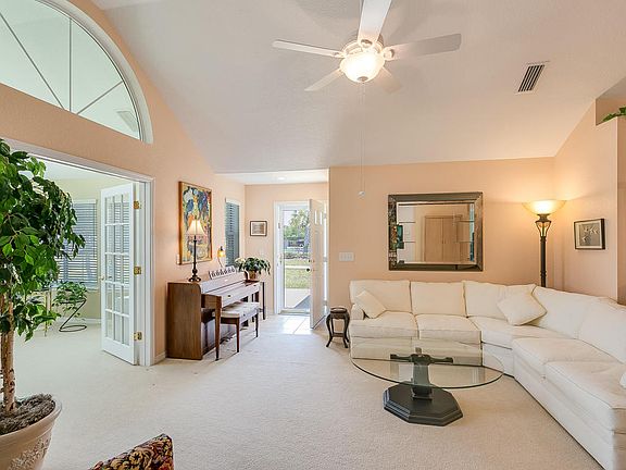 3rd image of 4364 Redtail Hawk Dr #30-1