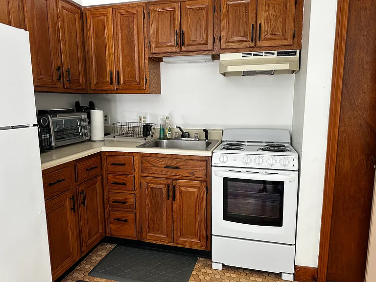6 Imperial St #7 — Photo 5