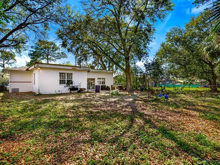 6545 Newcastle Rd — Photo 48