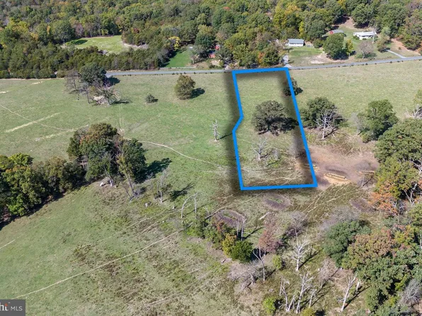 5 Egypt Bend Rd, Luray, VA 22835