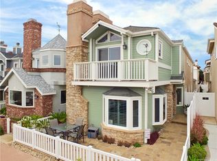 226 7th St, Seal Beach, CA 90740