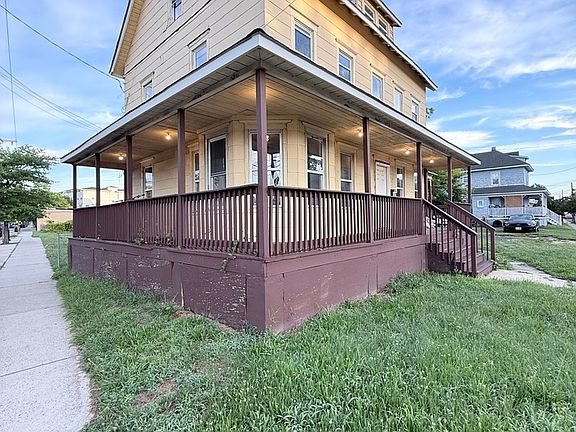 2nd image of 101 Ridge Ave