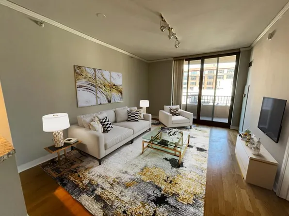 200 N Jefferson St APT 505, Chicago, IL 60661