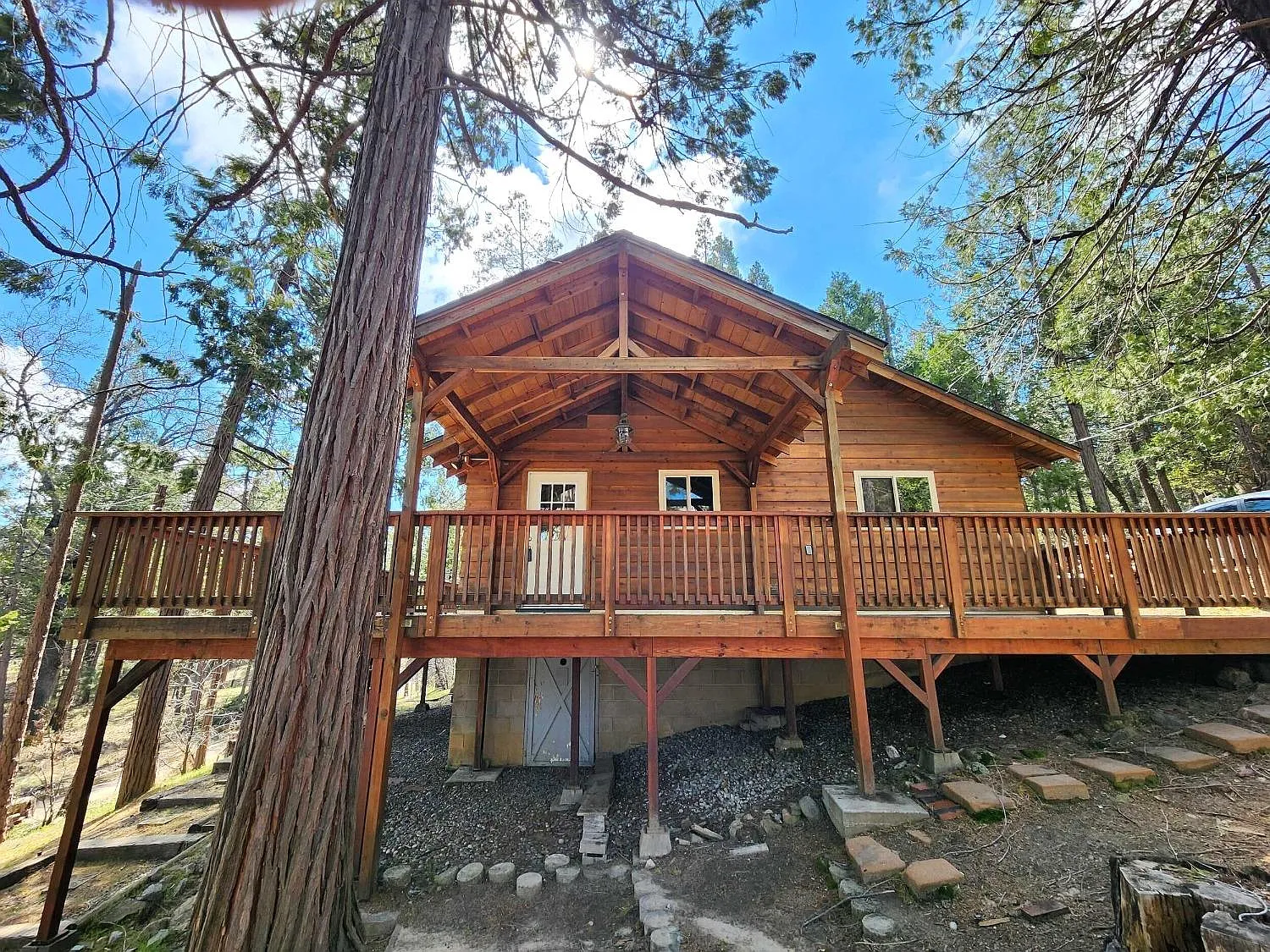 41916 Meadow Ln photo 1
