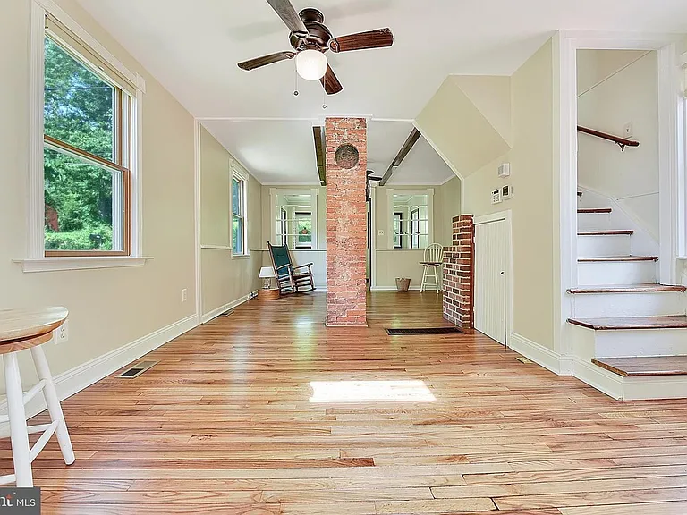 22030 Big Woods Rd — Photo 8