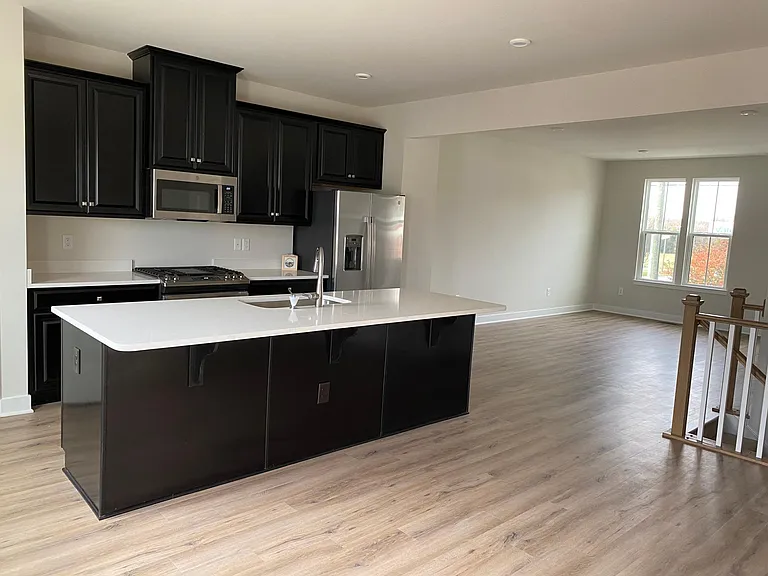 2128 Semmes Ave — Photo 6