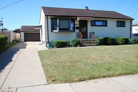 1st image of 15539 Ashland Dr
