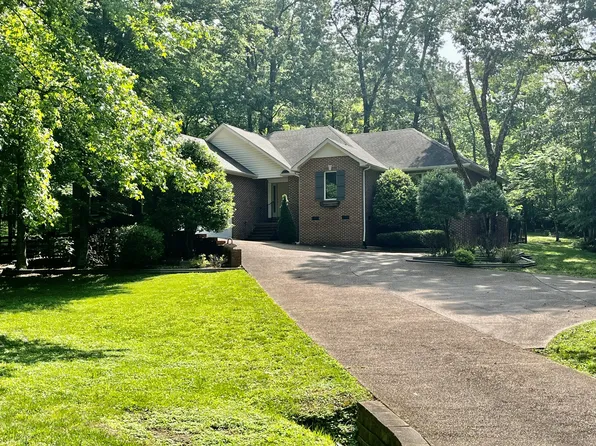 248 Lake Hills Rd, Tullahoma, TN 37388
