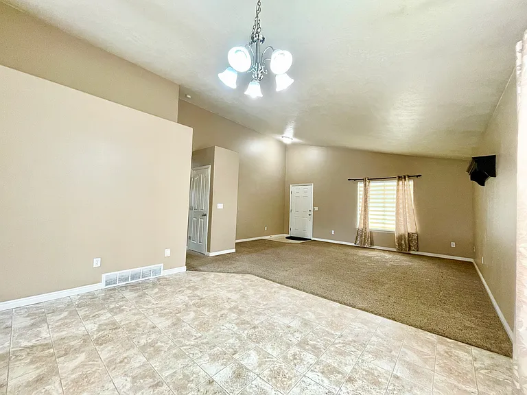 10695 S Pine Grove Way W — Photo 8