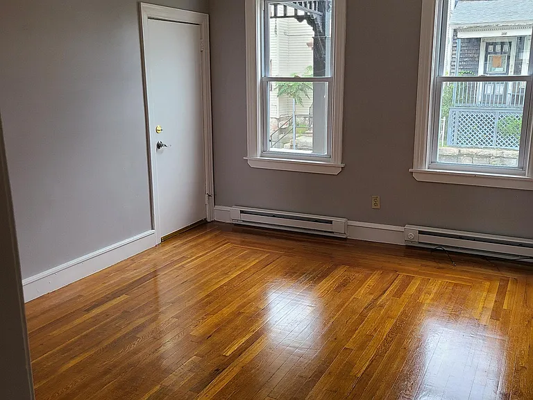 105 Ballard St #1A — Photo 6