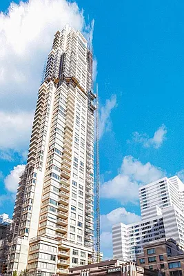 Rented by Sotheby's International Realty | media 10