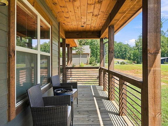 4th image of 450 Jakes Landing Way S