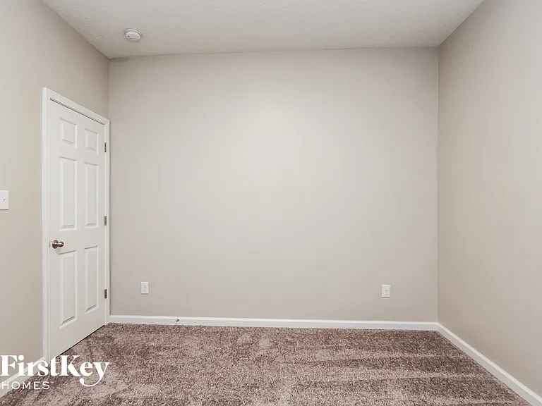 12128 Fall Ct — Photo 11