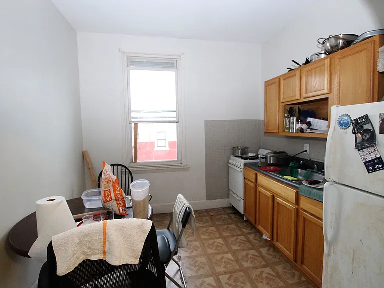 1633 S 6th St #2 — Photo 3