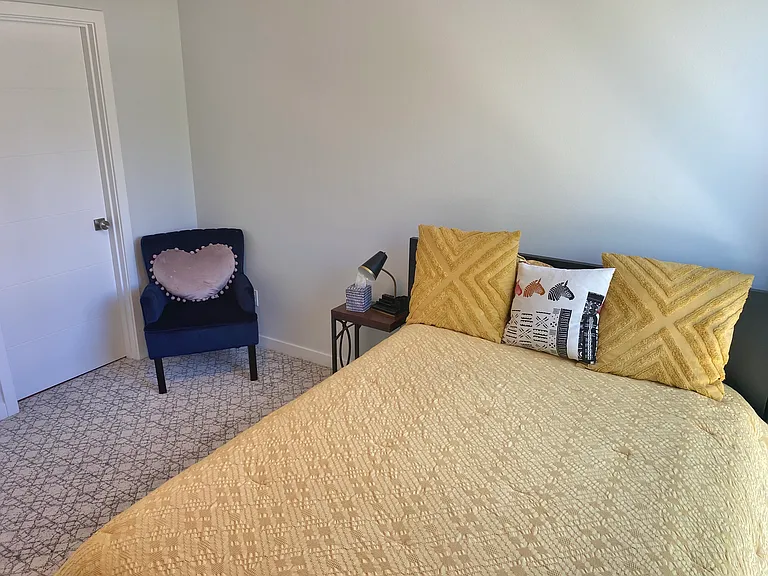 2521 S Washington St — Photo 14
