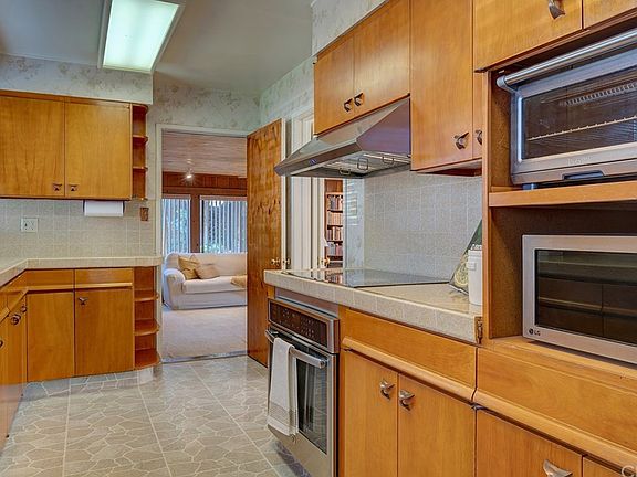 4th image of 10224 Lundene Dr