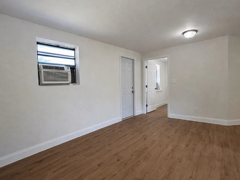 569 Nuna Ave — Photo 3