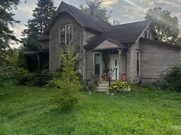 1064 Railroad St, Jasper, MI 49248