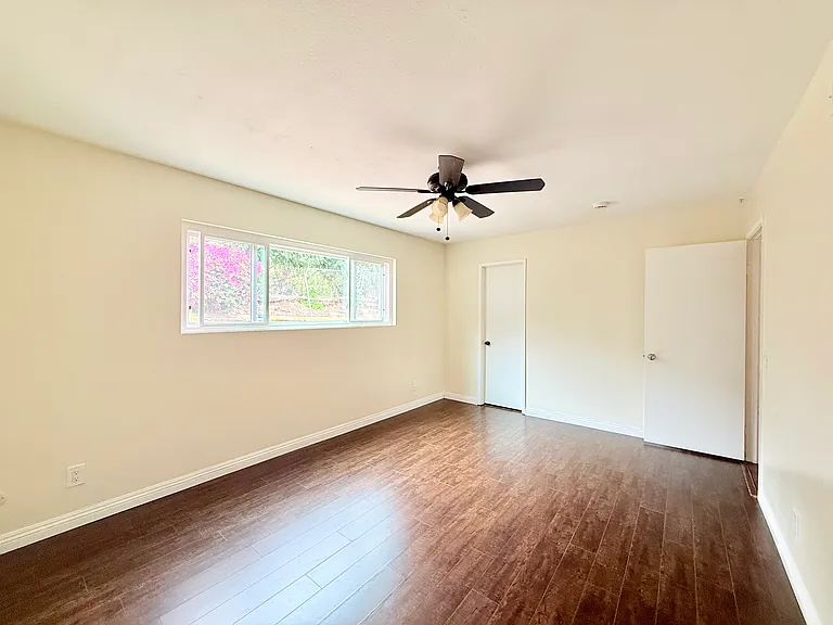5775 Altamont Dr — Photo 16