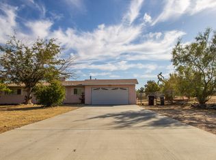 6957 La Habra Ave, Yucca Valley, CA 92284