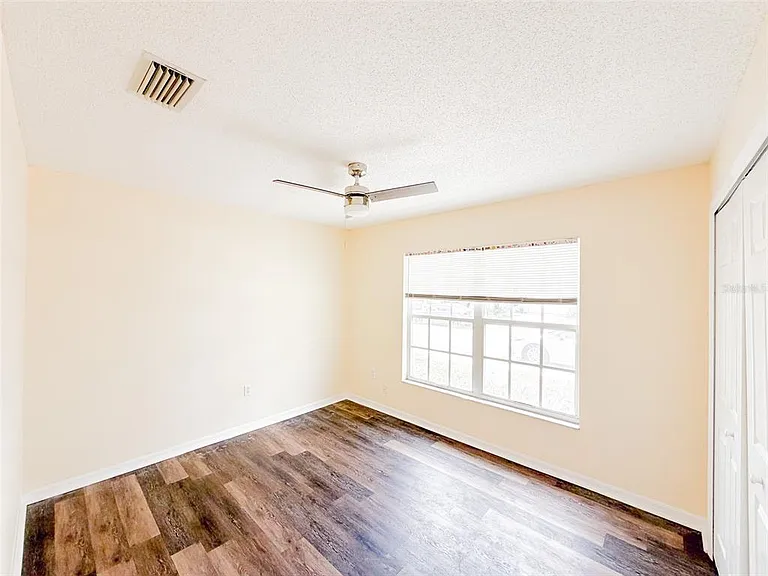 2420 Saint Augustine Blvd — Photo 24