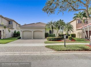 1433 Camellia Cir, Weston, FL 33326