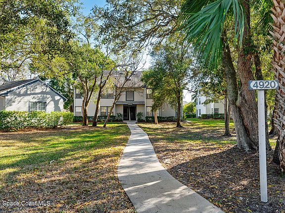 4th image of 4920 Lake Waterford Way #209-2