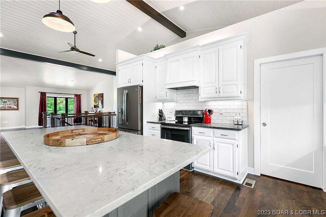 402 Thunder Mountain Rd, Camdenton, MO 65020 MLS 3555348 Zillow