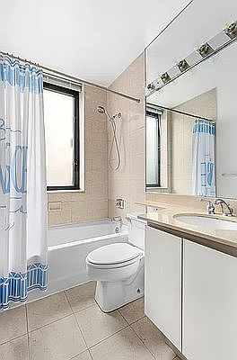 5th image of 103 E 97th St APT 4W