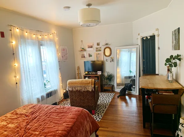 196 Waterman St #196A2, Providence, RI 02906