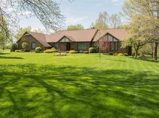 1460 Fawn Ridge Dr, West Lafayette, IN 47906