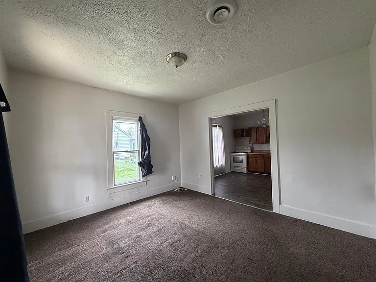 1114 Vine St — Photo 7