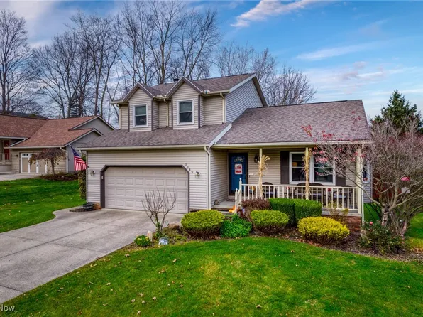 2949 Duquesne Dr, Stow, OH 44224