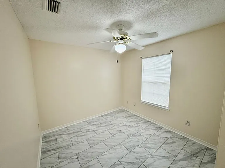 957 Tray Dr — Photo 14