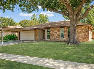 610 Darnel Ln, Mesquite, TX 75149
