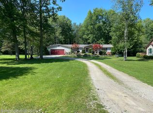 4056 Tarabrook Ln, Port Huron, MI 48060