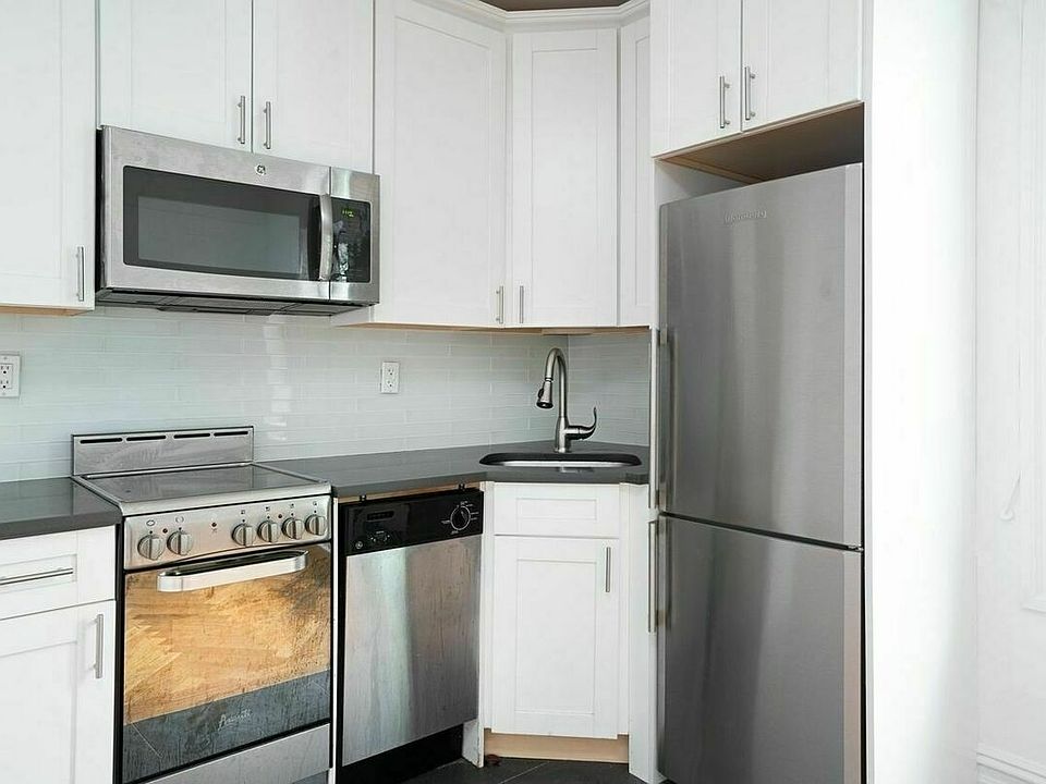 1st image of 55 W 92nd St #2A8
