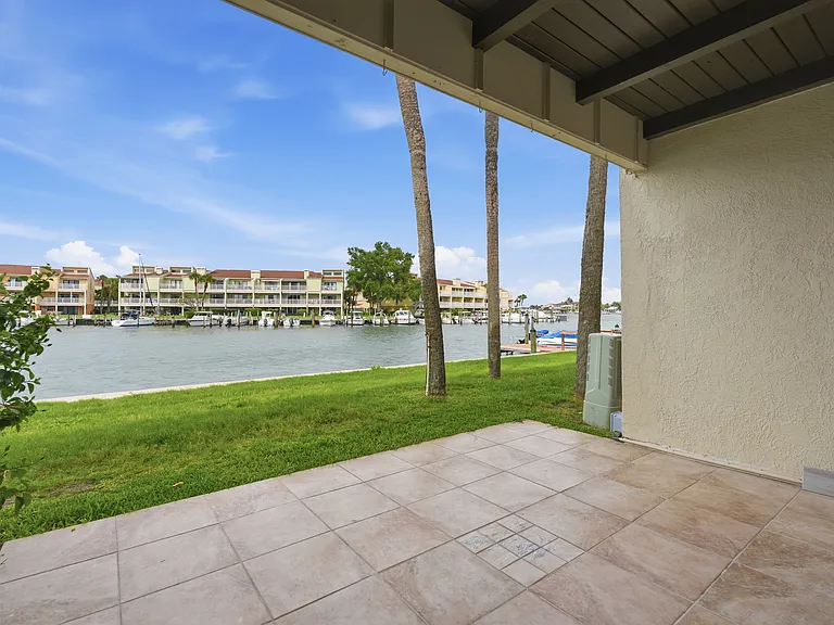 548 Plaza Seville Ct #89 — Photo 27