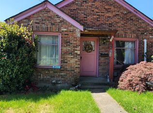 8731 Hamlet Ave S, Seattle, WA 98118