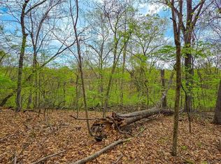 880 Muirfield Dr, Sunrise Beach, MO 65079