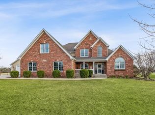 12556 Woodview St, Plano, IL 60545