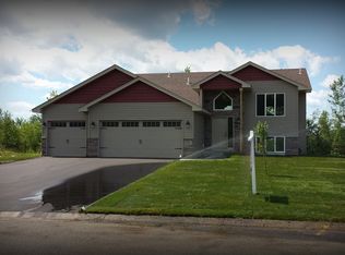 672 Elins Lake Rd SE, Cambridge, MN 55008