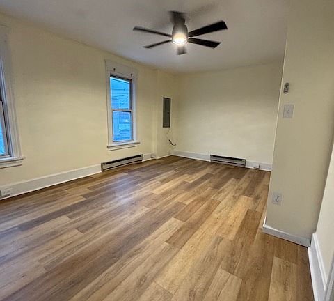 5th image of 322 2nd St APT 2