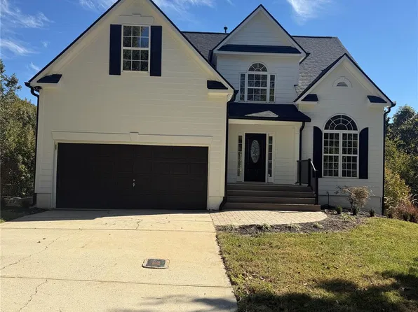 14107 Pine Harbor Rd, Charlotte, NC 28278