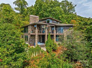 136 Senator Reynolds Rd, Asheville, NC 28804