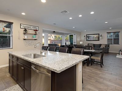 39182 Crown Ranch Rd, Temecula, CA, 92591