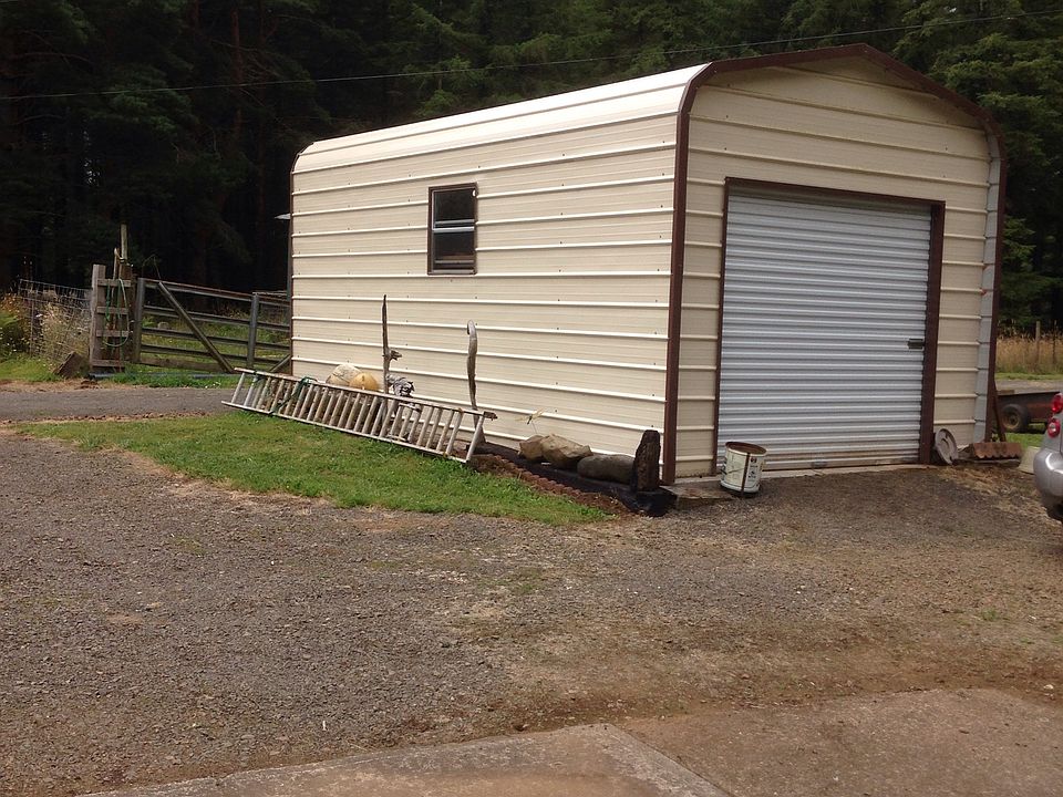 Well house and shed 12x21
