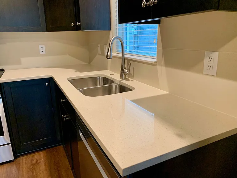 839 Water Ave NE — Photo 11